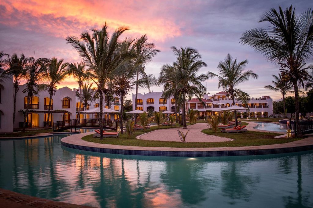 3 Nights Honeymoon at Silver Palm Beach Resort & Spa